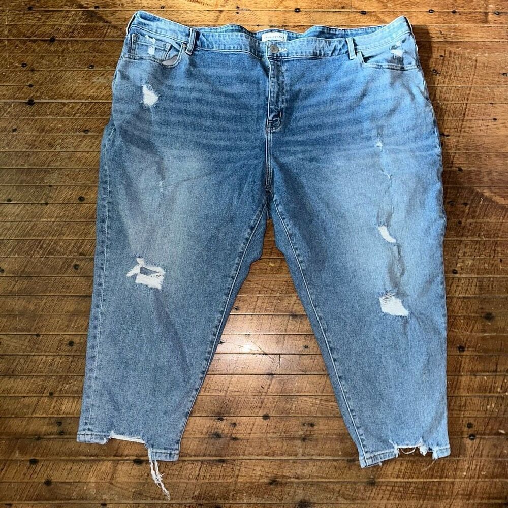 Lane Bryant distressed flex magic band boyfriend capris